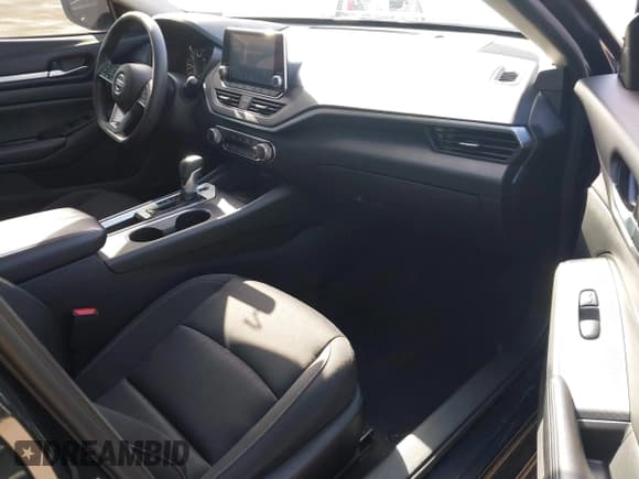 ✅ 2022 Nissan Altima SV • VIN: 1N4BL4DV2NN367074 • Lot: 41936083. Wystawiony na IAAI z przebiegiem 34 878 mil. Bezpłatny archiwum sprzedaży aukcyjnych z USA i szczegółowy raport historii pojazdu na DreamBid. Zdjęcie 5.