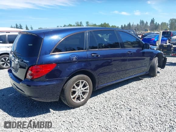 ✅ 2006 Mercedes-Benz R 3.5L • VIN: 4JGCB65E46A027831 • Lot: 42639881. Wystawiony na IAAI z przebiegiem 142 795 mil. Bezpłatny archiwum sprzedaży aukcyjnych z USA i szczegółowy raport historii pojazdu na DreamBid. Zdjęcie 4.