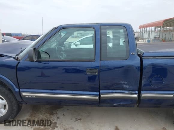 ✅ 2003 Chevrolet S-10 • VIN: 1GCDT19X838270114 • Лот: 41567042. Опубликован ранее на IAAI с пробегом 138 875 миль. Бесплатный доступ к архиву аукционных продаж из США и подробный отчёт об истории автомобиля на DreamBid. Изображение 14.