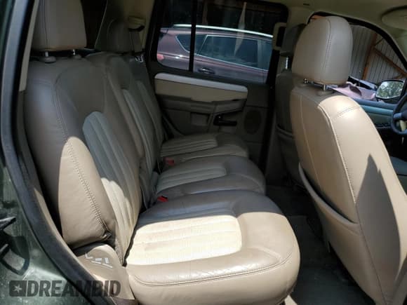 ✅ 2002 Mercury Mountaineer • VIN: 4M2DU86W92UJ20806 • Лот: 65215675. Опубликован ранее на Copart с пробегом 165 197 миль. Бесплатный доступ к архиву аукционных продаж из США и подробный отчёт об истории автомобиля на DreamBid. Изображение 12.