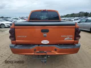 2010 Dodge Dakota Bighorn/Lonestar z VIN 1D7CE3GK5AS177839, wystawiony jako Copart lot #73026074 z przebiegiem 210 579 mil mil oraz Szkoda całkowita • Salvage title. Historia ofert i sprzedaży dostępna na DreamBid. Obrazek 6.