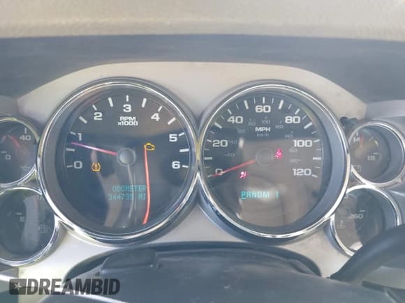 ✅ 2007 Chevrolet Silverado 2500HD Work Truck • VIN: 1GCHC29K97E585460 • Лот: 41313571. Опубликован ранее на IAAI с пробегом 344 735 миль. Бесплатный доступ к архиву аукционных продаж из США и подробный отчёт об истории автомобиля на DreamBid. Изображение 7.