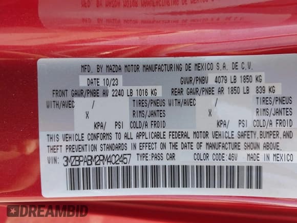 ✅ 2024 Mazda 3 S Select Sport • VIN: 3MZBPABM2RM402457 • Lot: 42860506. Wystawiony na IAAI z przebiegiem 15 901 mil. Bezpłatny archiwum sprzedaży aukcyjnych z USA i szczegółowy raport historii pojazdu na DreamBid. Zdjęcie 9.