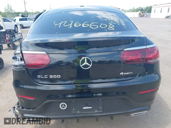✅ 2020 Mercedes-Benz GLC 300 • VIN: W1N0J8EB8LF850068 • Lot: 42166508. Listed on IAAI with 35,037 mi. Free auction sales archive from the USA and detailed vehicle history report at DreamBid. Image 16.