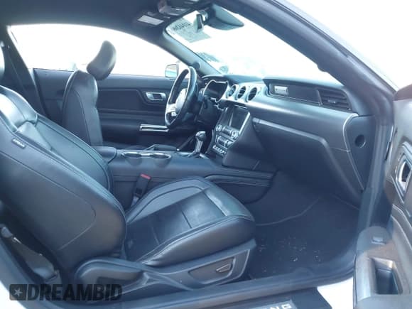 ✅ 2021 Ford Mustang GT • VIN: 1FA6P8CF6M5152528 • Lot: 41040268. Listed on IAAI with 49,739 mi. Free auction sales archive from the USA and detailed vehicle history report at DreamBid. Image 5.