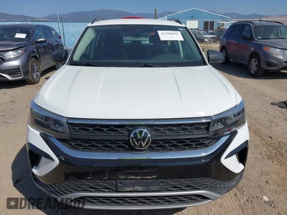 ✅ 2023 Volkswagen Taos S • VIN: 3VVCX7B2XPM381316 • Лот: 43256616. Опубликован ранее на IAAI с пробегом 13 231 миль. Бесплатный доступ к архиву аукционных продаж из США и подробный отчёт об истории автомобиля на DreamBid. Изображение 12.