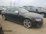 ✅ 2009 Audi S5 • VIN: WAURV78T89A005497 • Lot: 80637315. Wystawiony na Copart z przebiegiem 106 398 mil. Bezpłatny archiwum sprzedaży aukcyjnych z USA i szczegółowy raport historii pojazdu na DreamBid. Zdjęcie 4.