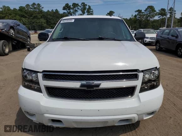 2010 Chevrolet Suburban LT z VIN 1GNUKJE35AR139405, wystawiony jako Copart lot #80348595 z przebiegiem 183 310 mil mil oraz Czysty tytuł • Clean title. Historia ofert i sprzedaży dostępna na DreamBid. Obrazek 5.