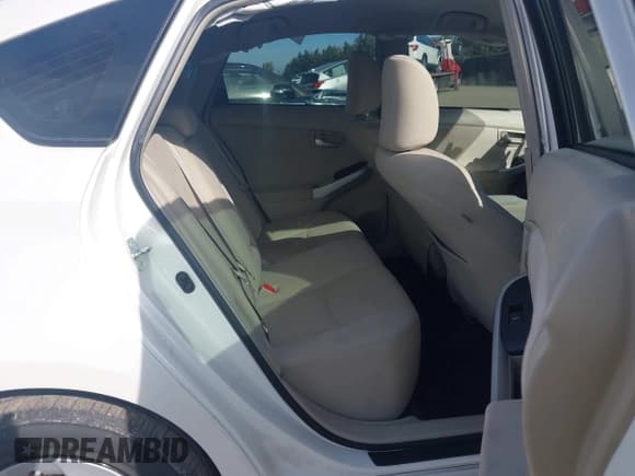 ✅ 2015 Toyota Prius Two • VIN: JTDKN3DU5F0484720 • Lot: 43772884. Listed on IAAI with 110,357 mi. Free auction sales archive from the USA and detailed vehicle history report at DreamBid. Image 8.