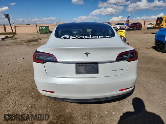 ✅ 2021 Tesla Model 3 Long Range • VIN: 5YJ3E1EB9MF924863 • Lot: 86542895. Wystawiony na Copart z przebiegiem 85 702 mil. Bezpłatny archiwum sprzedaży aukcyjnych z USA i szczegółowy raport historii pojazdu na DreamBid. Zdjęcie 6.