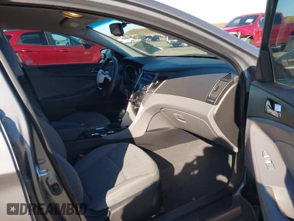 2013 Hyundai Sonata GLS с VIN 5NPEB4ACXDH681647, выставлен на аукционе IAAI как лот 43547182 с пробегом 83 722 миль миль и . История ставок и продаж доступна на DreamBid. Изображение 5.