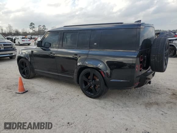 ✅ 2023 Land Rover Defender X-Dynamic SE • VIN: SALE2FEU9P2226186 • Lot: 43362315. Wystawiony na Copart z przebiegiem Nie podano. Bezpłatny archiwum sprzedaży aukcyjnych z USA i szczegółowy raport historii pojazdu na DreamBid. Zdjęcie 2.