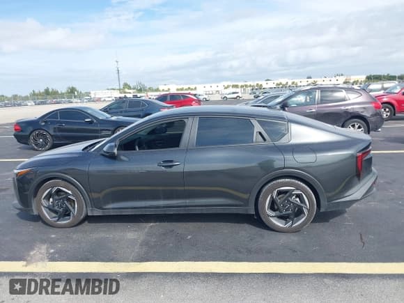 ✅ 2025 Kia K4 EX • VIN: 3KPFU4DE9SE110969 • Lot: 43622808. Wystawiony na IAAI z przebiegiem 4 397 mil. Bezpłatny archiwum sprzedaży aukcyjnych z USA i szczegółowy raport historii pojazdu na DreamBid. Zdjęcie 14.