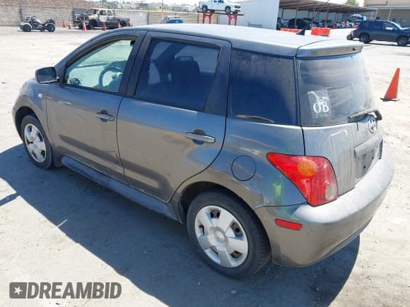 ✅ 2004 Scion xA • VIN: JTKKT604840066221 • Lot: 43032982. Listed on IAAI with 287,416 mi. Free auction sales archive from the USA and detailed vehicle history report at DreamBid. Image 3.