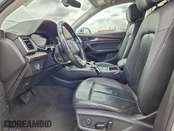 ✅ 2018 Audi Q5 Premium Plus • VIN: WA1BNAFY7J2067692 • Лот: 95213365. Опубликован ранее на Copart с пробегом 123 869 миль. Бесплатный доступ к архиву аукционных продаж из США и подробный отчёт об истории автомобиля на DreamBid. Изображение 7.