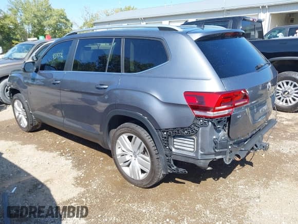 ✅ 2019 Volkswagen Atlas SE • VIN: 1V2UR2CA1KC547902 • Lot: 43154426. Listed on IAAI with 93,477 mi. Free auction sales archive from the USA and detailed vehicle history report at DreamBid. Image 3.