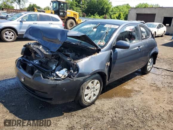 2010 Hyundai Accent GS с VIN KMHCM3AC0AU167542, выставлен на аукционе Copart как лот 60457784 с пробегом Не указан миль и Списание • Salvage title. История ставок и продаж доступна на DreamBid. Изображение 1.