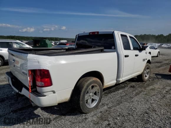 ✅ 2018 Ram 1500 Express • VIN: 1C6RR7FT3JS104129 • Lot: 56471885. Wystawiony na Copart z przebiegiem 128 068 mil. Bezpłatny archiwum sprzedaży aukcyjnych z USA i szczegółowy raport historii pojazdu na DreamBid. Zdjęcie 3.