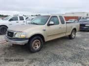 ✅ 2000 Ford F-150 XL • VIN: 1FTRX17L3YNB02903 • Lot: 43556336. Wystawiony na IAAI z przebiegiem Nie podano. Bezpłatny archiwum sprzedaży aukcyjnych z USA i szczegółowy raport historii pojazdu na DreamBid. Zdjęcie 2.