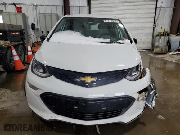 ✅ 2017 Chevrolet Bolt EV LT • VIN: 1G1FW6S00H4177699 • Lot: 87070484. Wystawiony na Copart z przebiegiem 102 758 mil. Bezpłatny archiwum sprzedaży aukcyjnych z USA i szczegółowy raport historii pojazdu na DreamBid. Zdjęcie 5.