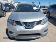 ✅ 2016 Nissan Rogue SV • VIN: KNMAT2MT2GP721532 • Lot: 43560618. Wystawiony na IAAI z przebiegiem 90 707 mil. Bezpłatny archiwum sprzedaży aukcyjnych z USA i szczegółowy raport historii pojazdu na DreamBid. Zdjęcie 12.