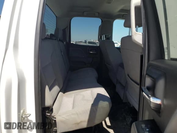 ✅ 2018 Chevrolet Silverado 2500HD Work Truck • VIN: 1GC2KUEG4JZ334383 • Lot: 71061184. Wystawiony na Copart z przebiegiem 182 866 mil. Bezpłatny archiwum sprzedaży aukcyjnych z USA i szczegółowy raport historii pojazdu na DreamBid. Zdjęcie 10.