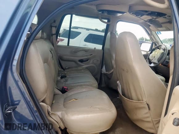 ✅ 2002 Ford Expedition Eddie Bauer • VIN: 1FMRU17L62LA92648 • Лот: 61492955. Опубликован ранее на Copart с пробегом 250 059 миль. Бесплатный доступ к архиву аукционных продаж из США и подробный отчёт об истории автомобиля на DreamBid. Изображение 11.