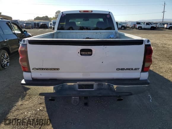 ✅ 2004 Chevrolet Silverado 1500 Z71 • VIN: 2GCEK19T941116388 • Лот: 73240544. Опубликован ранее на Copart с пробегом 313 113 миль. Бесплатный доступ к архиву аукционных продаж из США и подробный отчёт об истории автомобиля на DreamBid. Изображение 6.