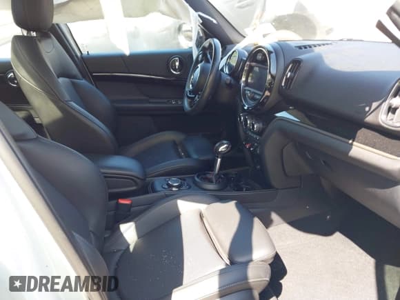 ✅ 2019 MINI Countryman Cooper S • VIN: WMZYT5C55K3G92131 • Lot: 43121889. Wystawiony na IAAI z przebiegiem 72 987 mil. Bezpłatny archiwum sprzedaży aukcyjnych z USA i szczegółowy raport historii pojazdu na DreamBid. Zdjęcie 5.