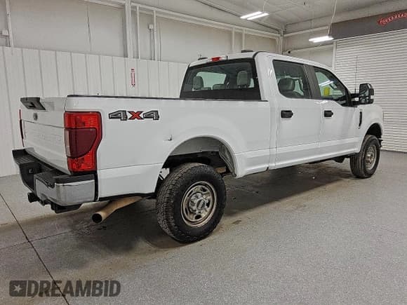 ✅ 2022 Ford F-250 XL • VIN: 1FT7W2B65NED06664 • Lot: 94340925. Listed on Copart with 85,268 mi. Free auction sales archive from the USA and detailed vehicle history report at DreamBid. Image 3.
