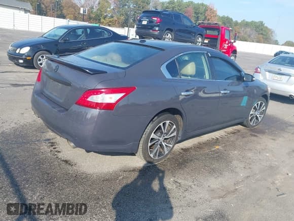 ✅ 2010 Nissan Maxima SV • VIN: 1N4AA5AP2AC808933 • Лот: 43753547. Опубликован ранее на IAAI с пробегом 127 915 миль. Бесплатный доступ к архиву аукционных продаж из США и подробный отчёт об истории автомобиля на DreamBid. Изображение 4.