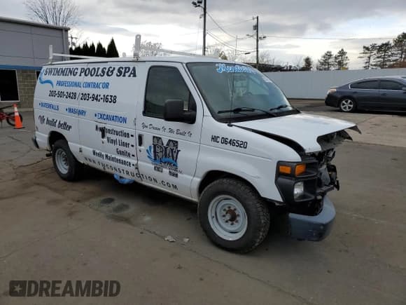 ✅ 2013 Ford Econoline Cargo Commercial • VIN: 1FTNE1EW0DDA29300 • Lot: 92466155. Wystawiony na Copart z przebiegiem Nie podano. Bezpłatny archiwum sprzedaży aukcyjnych z USA i szczegółowy raport historii pojazdu na DreamBid. Zdjęcie 4.