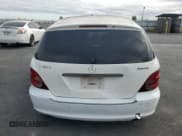 ✅ 2006 Mercedes-Benz R 3.5L • VIN: 4JGCB65E16A035417 • Лот: 92732015. Опубликован ранее на Copart с пробегом 196 822 миль. Бесплатный доступ к архиву аукционных продаж из США и подробный отчёт об истории автомобиля на DreamBid. Изображение 6.
