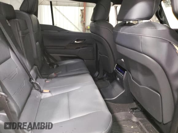 ✅ 2025 Lexus GX 550 Luxury+ • VIN: JTJVBCDX6S5055189 • Lot: 85586325. Wystawiony na Copart z przebiegiem 1 367 mil. Bezpłatny archiwum sprzedaży aukcyjnych z USA i szczegółowy raport historii pojazdu na DreamBid. Zdjęcie 11.