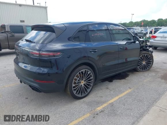 ✅ 2019 Porsche Cayenne • VIN: WP1AA2AYXKDA06237 • Lot: 42543355. Listed on IAAI with 91,588 mi. Free auction sales archive from the USA and detailed vehicle history report at DreamBid. Image 4.
