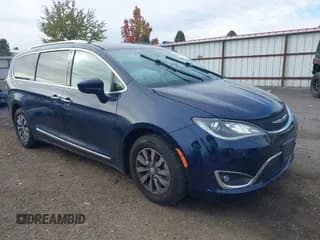 ✅ 2019 Chrysler Pacifica Touring L Plus • VIN: 2C4RC1EGXKR627372 • Lot: 43587907. Wystawiony na IAAI z przebiegiem Nie podano. Bezpłatny archiwum sprzedaży aukcyjnych z USA i szczegółowy raport historii pojazdu na DreamBid. Zdjęcie 1.