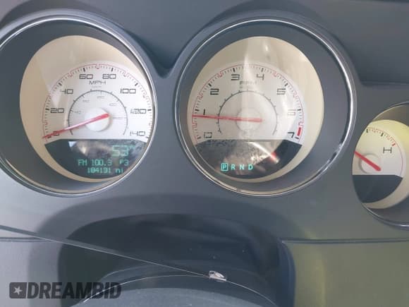 ✅ 2013 Dodge Challenger Rallye Redline • VIN: 2C3CDYAGXDH728622 • Lot: 40983784. Wystawiony na IAAI z przebiegiem 184 131 mil. Bezpłatny archiwum sprzedaży aukcyjnych z USA i szczegółowy raport historii pojazdu na DreamBid. Zdjęcie 7.