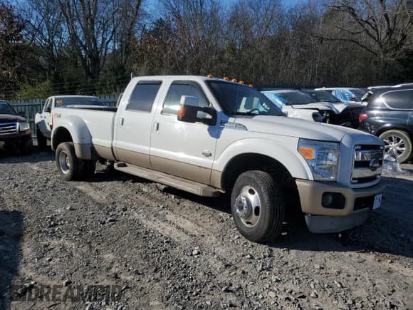 ✅ 2012 Ford F-350 XL • VIN: 1FT8W3DT6CEA27556 • Lot: 92247165. Listed on Copart with 113,972 mi. Free auction sales archive from the USA and detailed vehicle history report at DreamBid. Image 4.