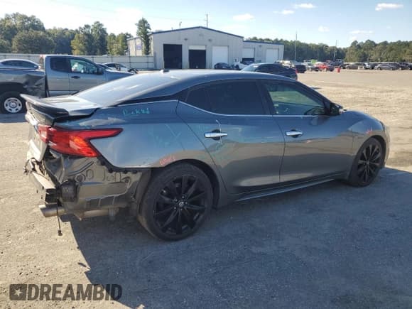 ✅ 2017 Nissan Maxima SR • VIN: 1N4AA6AP7HC413713 • Lot: 82515785. Listed on Copart with 124,457 mi. Free auction sales archive from the USA and detailed vehicle history report at DreamBid. Image 3.
