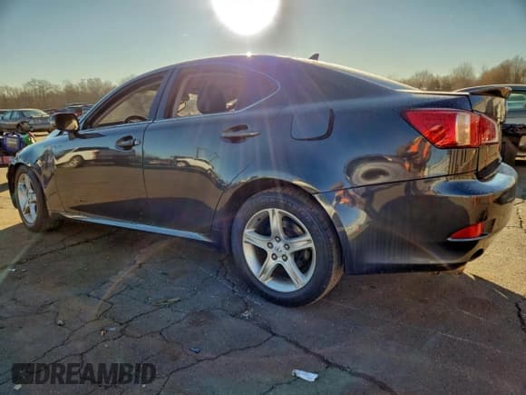 ✅ 2011 Lexus IS 250 • VIN: JTHCF5C29B5046758 • Лот: 96007155. Опубликован ранее на Copart с пробегом 83 022 миль. Бесплатный доступ к архиву аукционных продаж из США и подробный отчёт об истории автомобиля на DreamBid. Изображение 2.