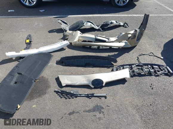 ✅ 2011 Toyota Prius I • VIN: JTDKN3DU5B1421685 • Lot: 43306053. Wystawiony na IAAI z przebiegiem 184 084 mil. Bezpłatny archiwum sprzedaży aukcyjnych z USA i szczegółowy raport historii pojazdu na DreamBid. Zdjęcie 12.