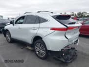 ✅ 2024 Toyota Venza LE • VIN: JTEAAAAH7RJ181287 • Lot: 41775836. Listed on IAAI with 7,098 mi. Free auction sales archive from the USA and detailed vehicle history report at DreamBid. Image 14.