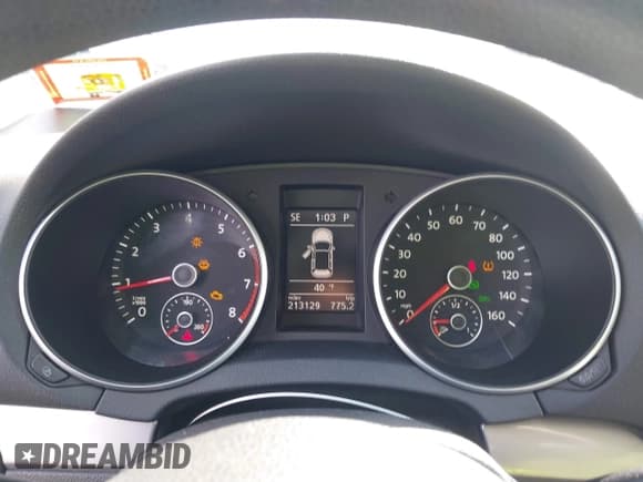 ✅ 2011 Volkswagen Golf • VIN: WVWDB7AJ2BW249668 • Lot: 41533901. Listed on IAAI with 213,129 mi. Free auction sales archive from the USA and detailed vehicle history report at DreamBid. Image 7.