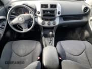 ✅ 2008 Toyota RAV4 Sport • VIN: JTMBK32V686042453 • Лот: 87490675. Опубликован ранее на Copart с пробегом 103 033 миль. Бесплатный доступ к архиву аукционных продаж из США и подробный отчёт об истории автомобиля на DreamBid. Изображение 8.