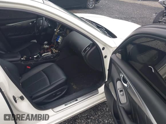 ✅ 2017 Infiniti Q50 Sport • VIN: JN1EV7AR3HM833084 • Лот: 42616504. Опубликован ранее на IAAI с пробегом 138 325 миль. Бесплатный доступ к архиву аукционных продаж из США и подробный отчёт об истории автомобиля на DreamBid. Изображение 5.