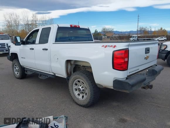 ✅ 2017 Chevrolet Silverado 2500HD Work Truck • VIN: 1GC2KUEG1HZ249494 • Лот: 43660964. Опубликован ранее на IAAI с пробегом 165 763 миль. Бесплатный доступ к архиву аукционных продаж из США и подробный отчёт об истории автомобиля на DreamBid. Изображение 3.