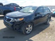✅ 2013 Kia Sorento EX • VIN: 5XYKU3A62DG348688 • Lot: 42216843. Listed on IAAI with 231,471 mi. Free auction sales archive from the USA and detailed vehicle history report at DreamBid. Image 2.