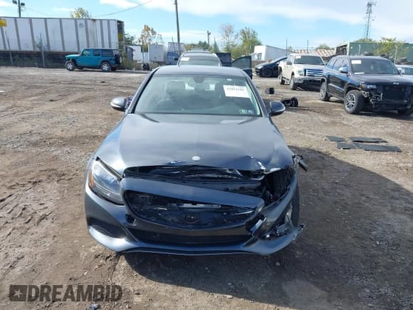 ✅ 2015 Mercedes-Benz C 300 Luxury • VIN: 55SWF4KB6FU034628 • Lot: 43453101. Listed on IAAI with 56,079 mi. Free auction sales archive from the USA and detailed vehicle history report at DreamBid. Image 12.