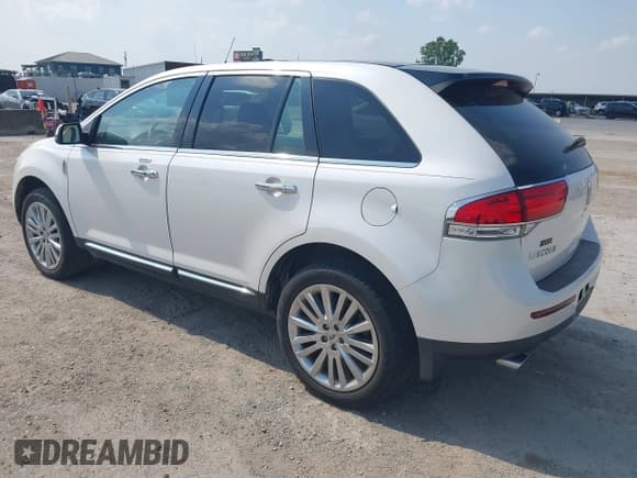 ✅ 2012 Lincoln MKX • VIN: 2LMDJ8JK5CBL00603 • Lot: 43271180. Listed on IAAI with 99,251 mi. Free auction sales archive from the USA and detailed vehicle history report at DreamBid. Image 3.