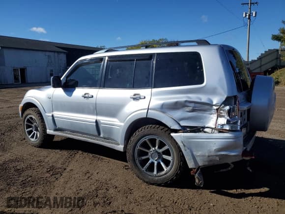 ✅ 2005 Mitsubishi Montero Limited • VIN: JA4MW51S75J000697 • Лот: 86843015. Опубликован ранее на Copart с пробегом 130 120 миль. Бесплатный доступ к архиву аукционных продаж из США и подробный отчёт об истории автомобиля на DreamBid. Изображение 2.